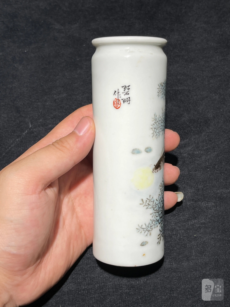 民国 邓碧珊风格粉彩鱼藻纹瓶 - 图3